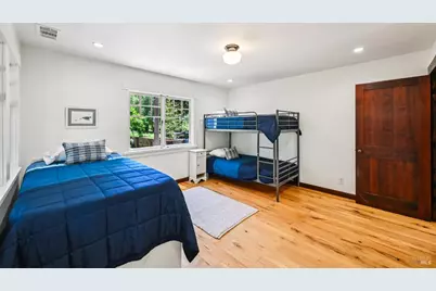 1081 Las Amigas Road, Napa, CA 94559 - Photo 23