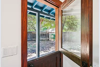1081 Las Amigas Road, Napa, CA 94559 - Photo 27