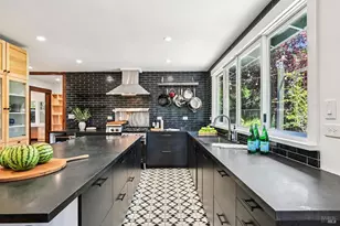 1081 Las Amigas Rd, Napa, CA 94559 - Photo 9