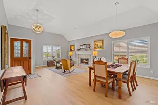 6287 Meadowbreeze Ct, Santa Rosa, CA 95409 - Photo 9