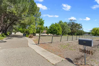 6772 Hillsview Drive, Vacaville, CA 95688 - Photo 49