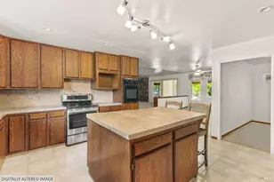 6772 Hillsview Dr, Vacaville, CA 95688 - Photo 11