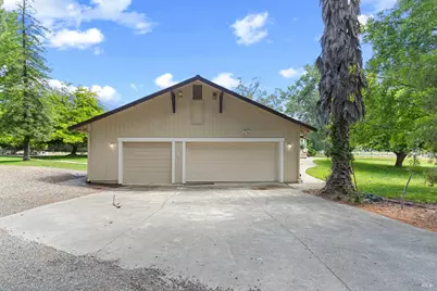 6772 Hillsview Drive, Vacaville, CA 95688 - Photo 35