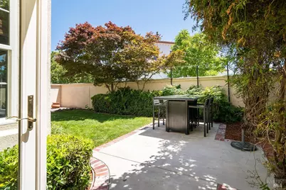 34 Woodbridge Way, Novato, CA 94949 - Photo 25