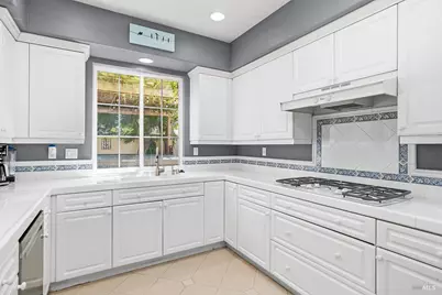 34 Woodbridge Way, Novato, CA 94949 - Photo 11