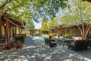 437 W Dry Creek Rd, Healdsburg, CA 95448 - Photo 11