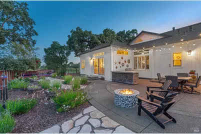592 Peppertree Drive, Windsor, CA 95492 - Photo 3
