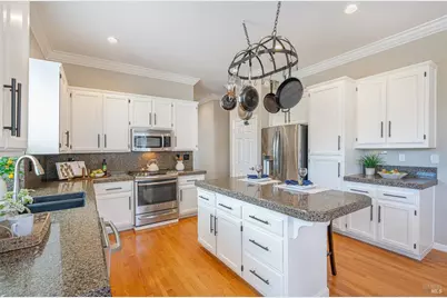 592 Peppertree Drive, Windsor, CA 95492 - Photo 13