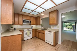 6320 Stone Bridge Rd, Santa Rosa, CA 95409 - Photo 11