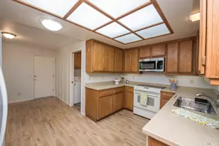 6320 Stone Bridge Rd, Santa Rosa, CA 95409 - Photo 15