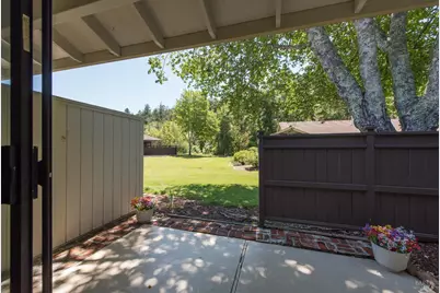 6320 Stone Bridge Road, Santa Rosa, CA 95409 - Photo 9