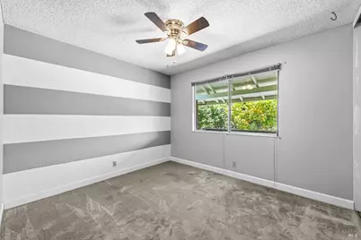 350 Weatherly Way, Vacaville, CA 95687 - Photo 35