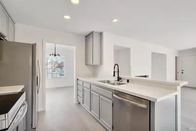 948 Shadywood Circle, Suisun City, CA 94585 - Photo 15