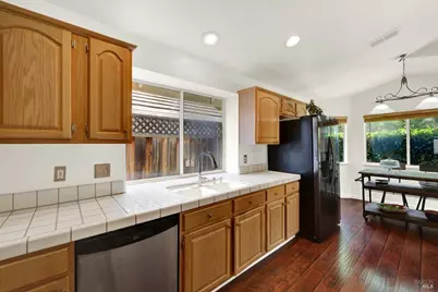 718 Fox Hollow Way, Vacaville, CA 95687 - Photo 27