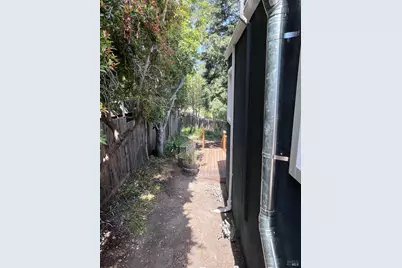4538 Tulip Avenue, Oakland, CA 94619 - Photo 3