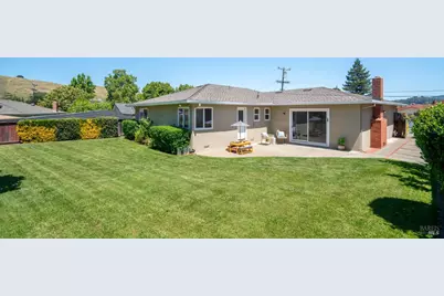 532 Tamarack Drive, San Rafael, CA 94903 - Photo 9