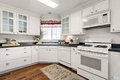300 East H Street #100, Benicia, CA 94510 - Photo 11