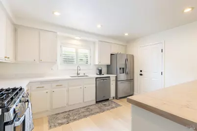 905 Saint Francis Drive, Petaluma, CA 94954 - Photo 7