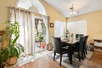 154 Hawk Court, Vacaville, CA 95687 - Photo 9