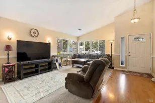 154 Hawk Ct, Vacaville, CA 95687 - Photo 7