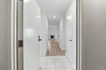 12 Lakeview Court, Novato, CA 94947 - Photo 3
