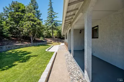 800 Riverside Drive, Ukiah, CA 95482 - Photo 27