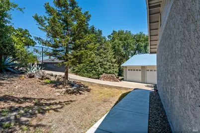 800 Riverside Drive, Ukiah, CA 95482 - Photo 29