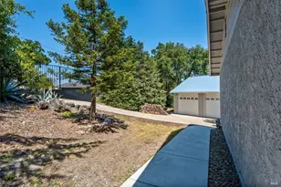 800 Riverside Dr, Ukiah, CA 95482 - Photo 29
