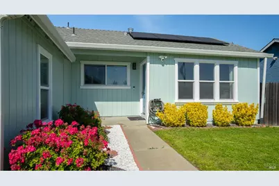 717 Capistrano Drive, Suisun City, CA 94585 - Photo 5