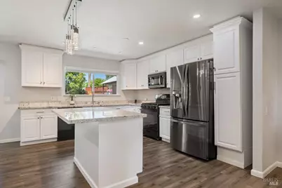 190 Olympic Circle, Vacaville, CA 95687 - Photo 9