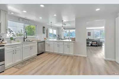 2589 Topaz Drive, Novato, CA 94945 - Photo 3