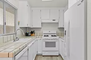 108 American Way, Vacaville, CA 95687 - Photo 5