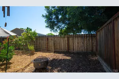 108 American Way, Vacaville, CA 95687 - Photo 31