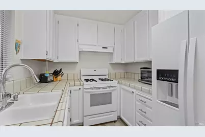 108 American Way, Vacaville, CA 95687 - Photo 7