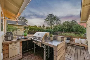 215 Chapman Dr, Corte Madera, CA 94925 - Photo 17