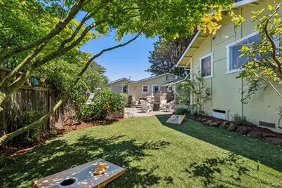 215 Chapman Drive, Corte Madera, CA 94925 - Photo 23
