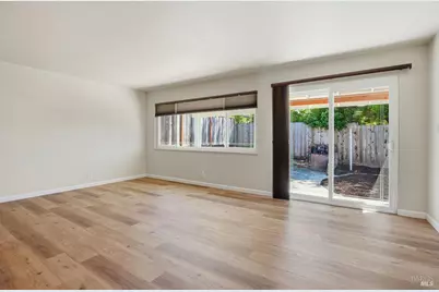 32 Colinda Drive, Petaluma, CA 94952 - Photo 9
