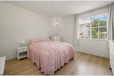 12 Oak Grove Drive #103, Novato, CA 94949 - Photo 17