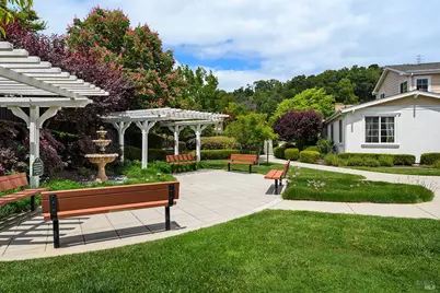 12 Oak Grove Drive #103, Novato, CA 94949 - Photo 5