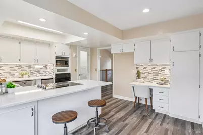 870 W J Street, Benicia, CA 94510 - Photo 9