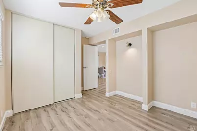 870 W J Street, Benicia, CA 94510 - Photo 25