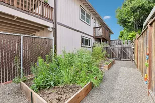 870 W J St, Benicia, CA 94510 - Photo 33