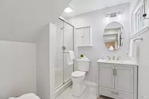 870 W J St, Benicia, CA 94510 - Photo 25