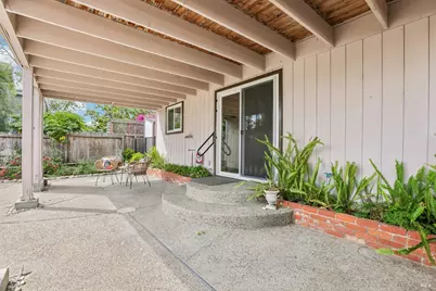 870 W J Street, Benicia, CA 94510 - Photo 31