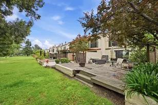 922 Marina Dr, Napa, CA 94559 - Photo 1