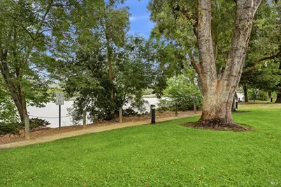 922 Marina Drive, Napa, CA 94559 - Photo 7