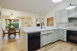 4109 W Mission Ct, Visalia, CA 93277 - Photo 25