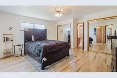 4109 W Mission Court, Visalia, CA 93277 - Photo 29