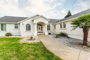7605 Churn Crk Rd, Redding, CA 96002 - Photo 3