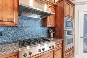 7605 Churn Crk Rd, Redding, CA 96002 - Photo 9